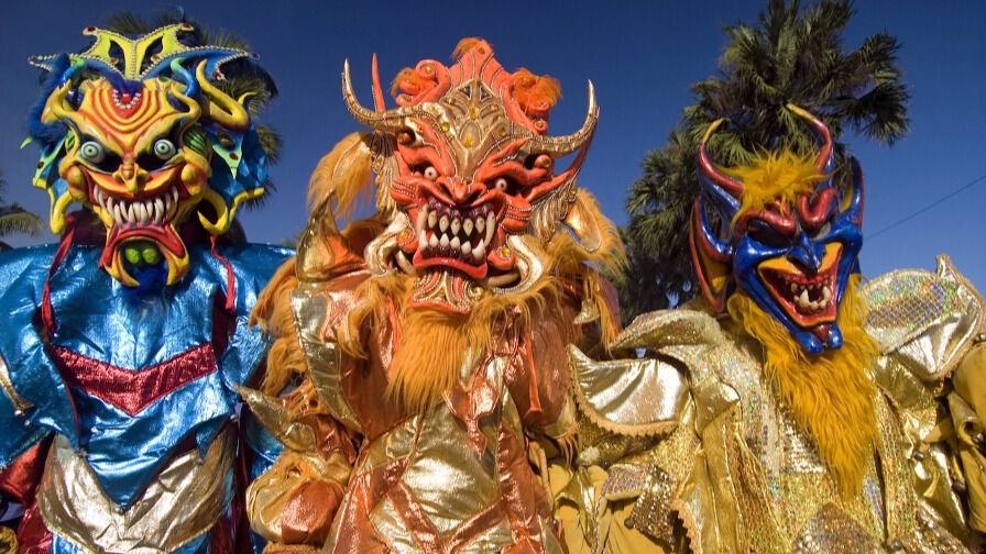 Fiesta de los Diablos: Tradición y Folclore en La Vega, República Dominicana.