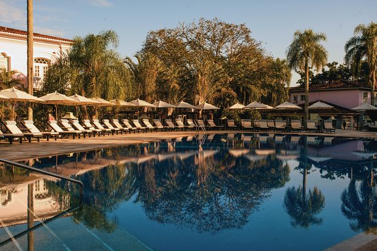 Descubre los hoteles de lujo en Latinoamérica que marcan la pauta con su atención personalizada, diseño de vanguardia y experiencias únicas.
