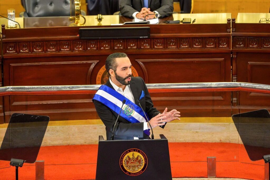 El Salvador autoriza la primera emisión de activos digitales respaldados con soja.