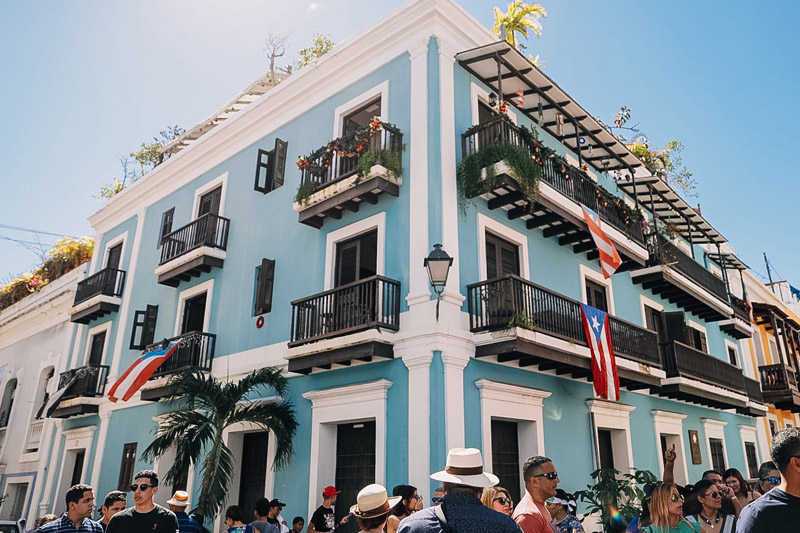 San Juan: La encantadora capital de Puerto Rico que fusiona historia colonial y playas caribeñas.