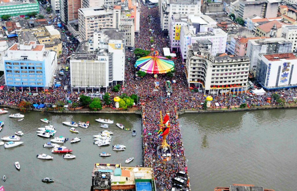 Turismo de Negocios en Recife: Encantos Culturales en la Costa de Brasil.
