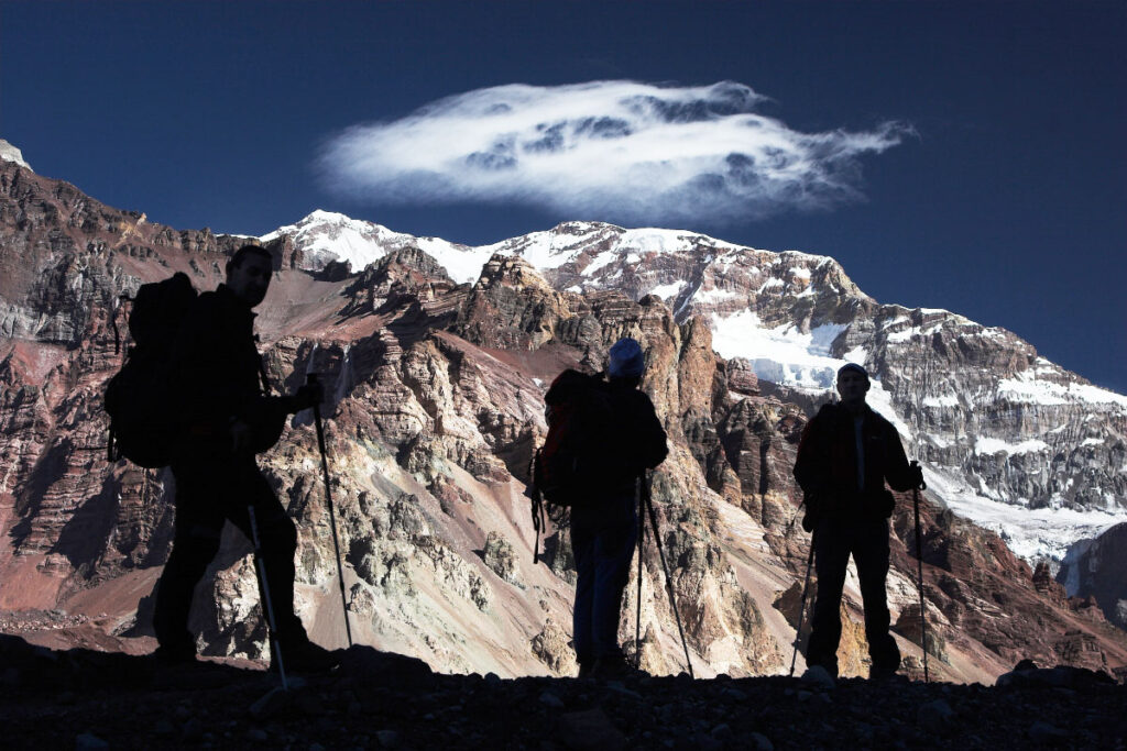 Escalada en el Cerro Aconcagua en Argentina: el desafío más alto de América